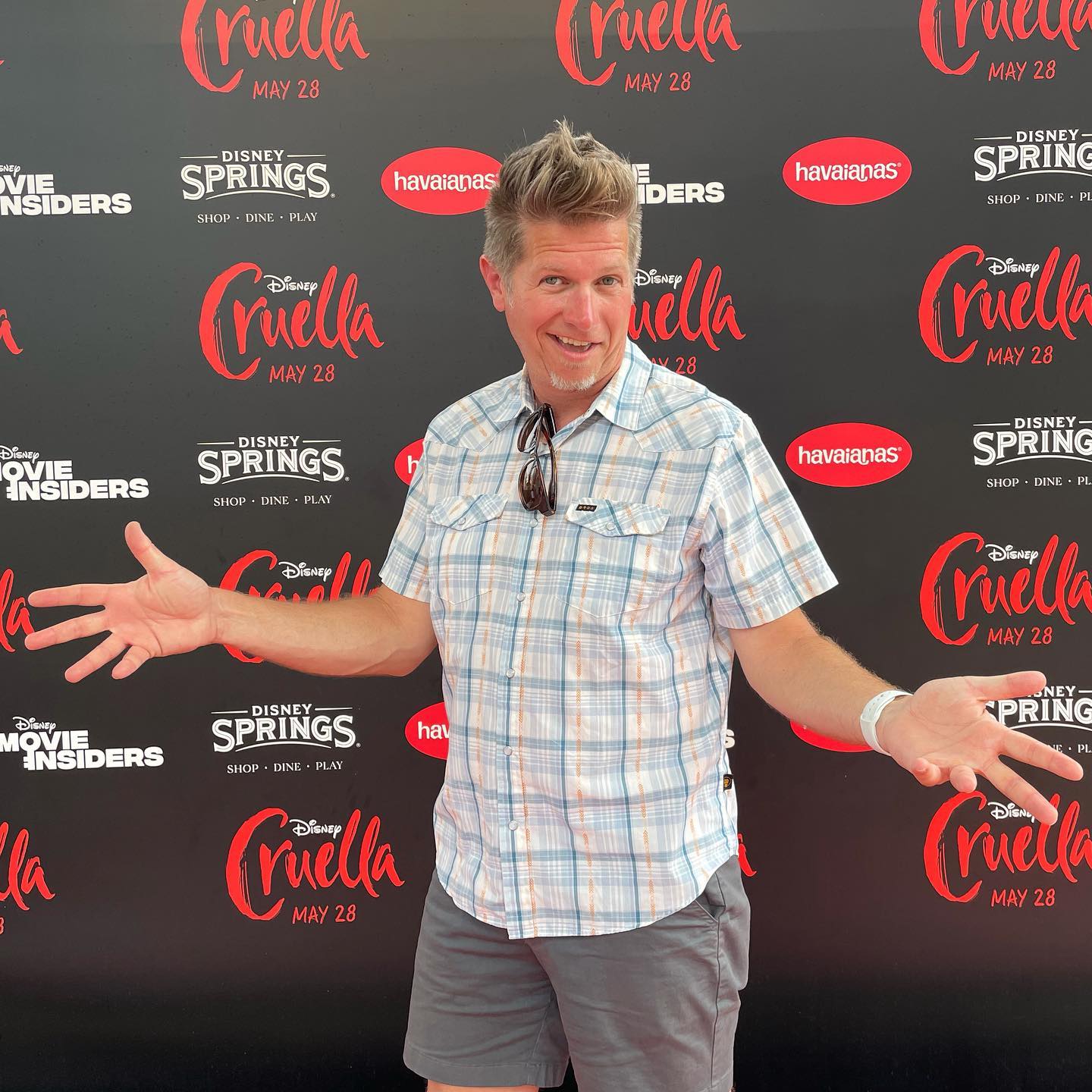 My son @sienarbucket and I had a little fun at the @disneycruella red carpet at @disneysprings yesterday.