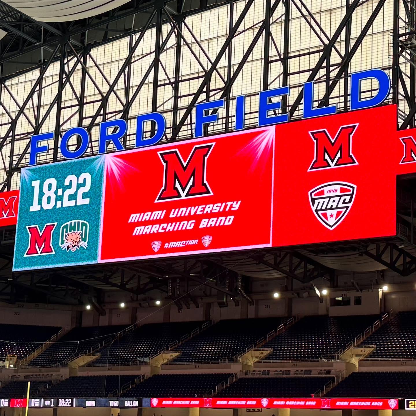 I’m here for the: 1) @miamioh_mumb 2) @miamiohfootball (let’s win halftime and the @macsports Championship!